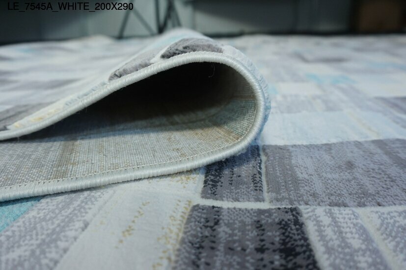 le_7545a_white_200x290