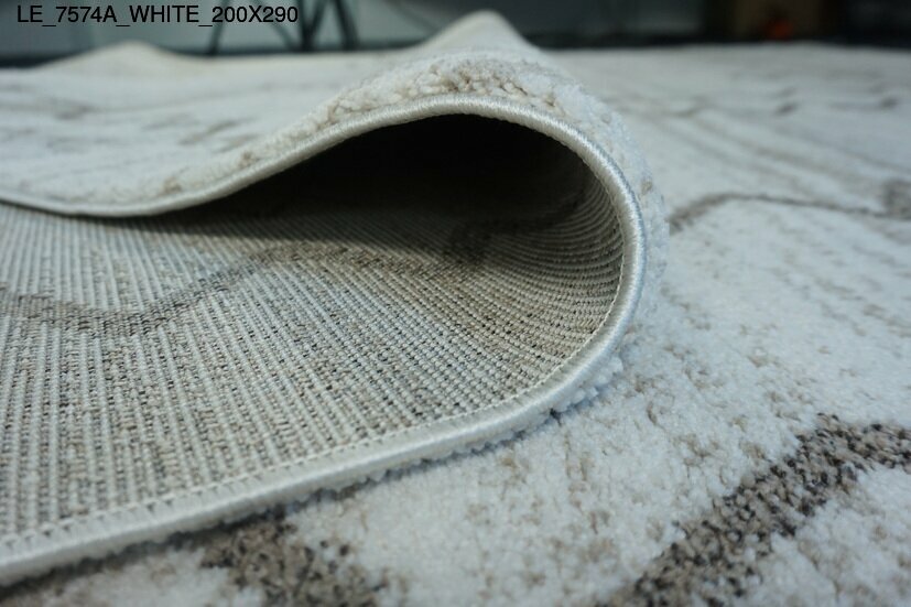 le_7574a_white_200x290